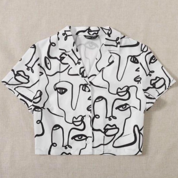 Shein Essnce Figure Graphic Cropped Button Front Shirt 💕 - Picture 2 of 3